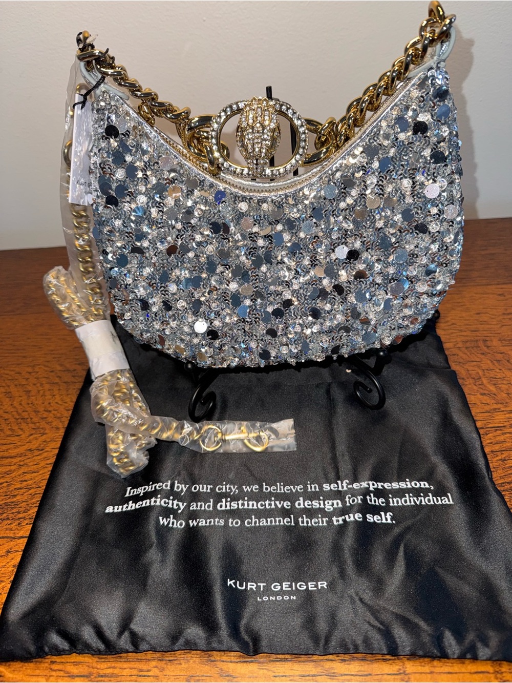 NWT Kurt Geiger Small Chelsea Sequin Chain Shoulder Bag - Picture 4 of 14